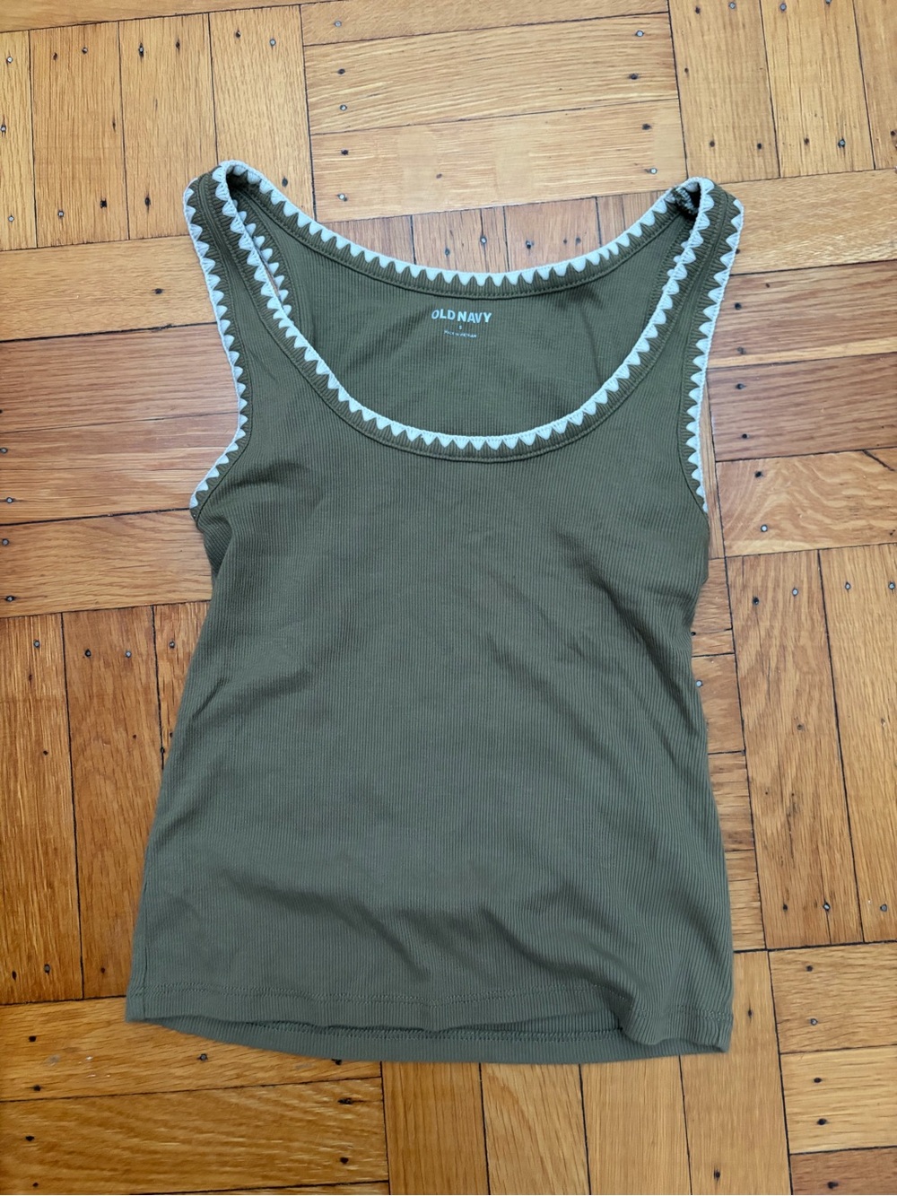 Old Navy Olive Ribbed Tank with Cream Scallop Trim